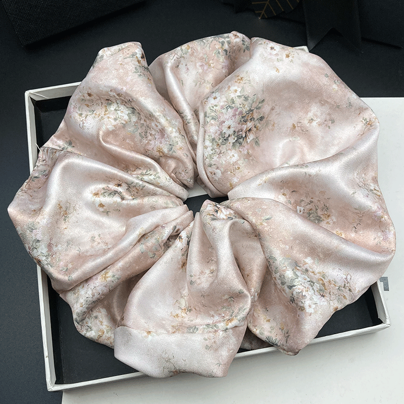 Oversized and Oversized Satin  - Coffee Tea Or Me ulasan dan harga