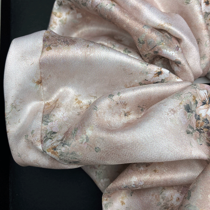 Oversized and Oversized Satin  - Coffee Tea Or Me ulasan dan harga